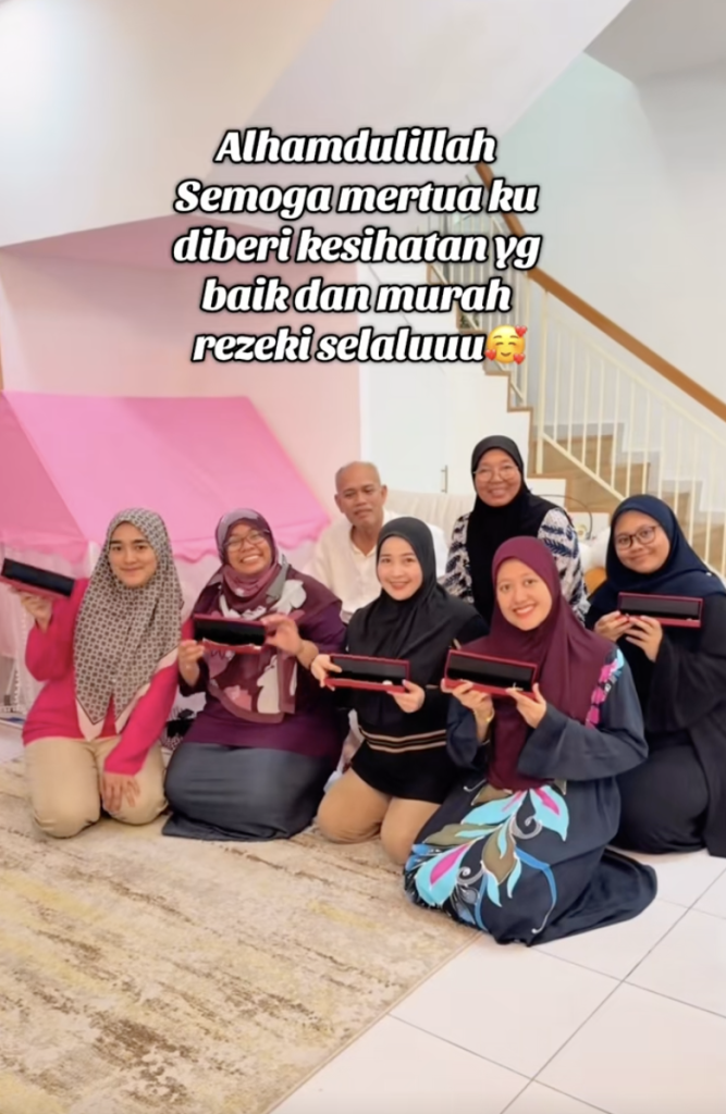 gelang emas